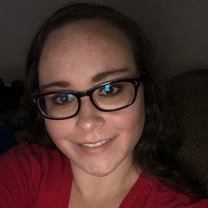 Meet your Posher, Felicia